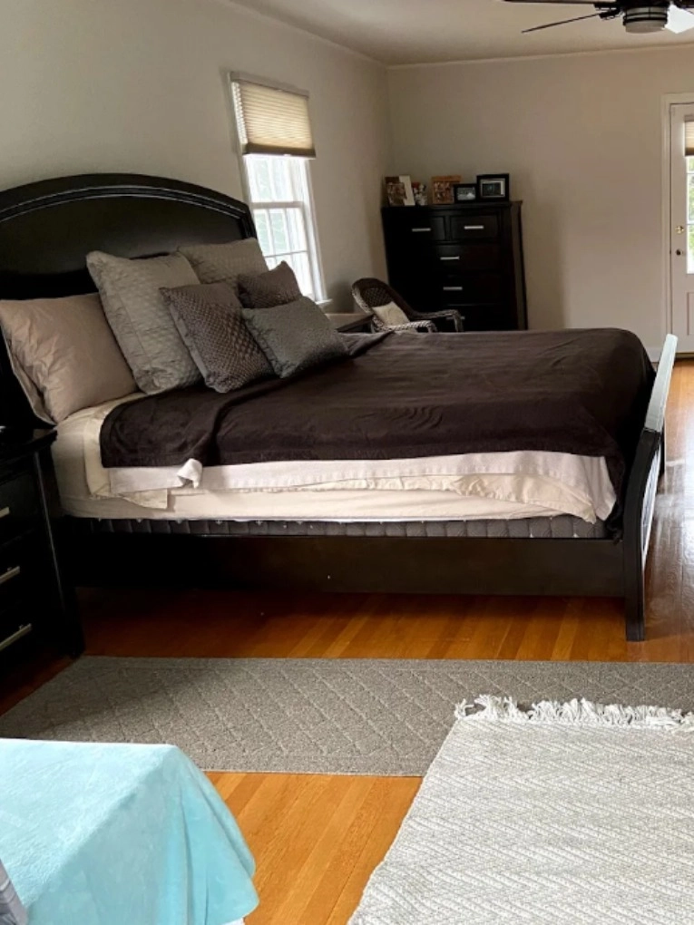 SparklePro Cleaning Service in Newark NJ - Regular Cleaning, Post-Construction Cleaning, One-time Cleaning, Move In/Ou and Commercial Cleaning.