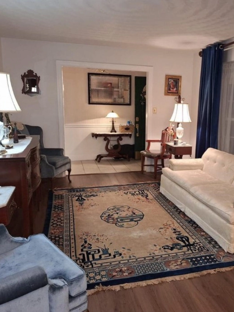SparklePro Cleaning Service in Newark NJ - Regular Cleaning, Post-Construction Cleaning, One-time Cleaning, Move In/Ou and Commercial Cleaning.